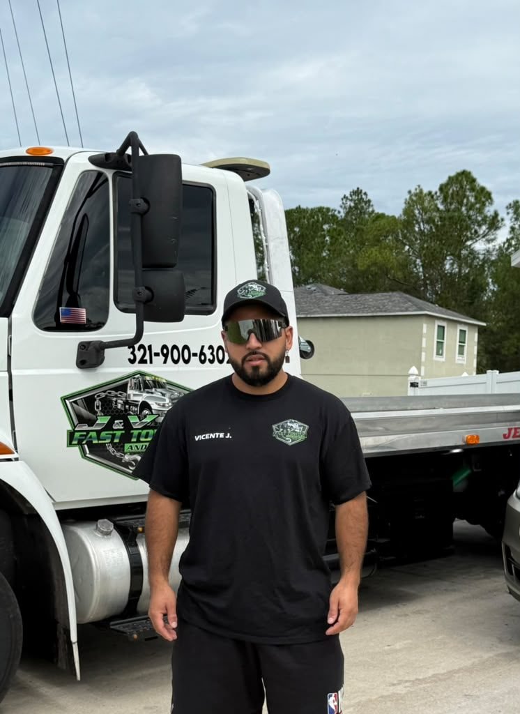 J&V 24/7 Fast Towing driver
